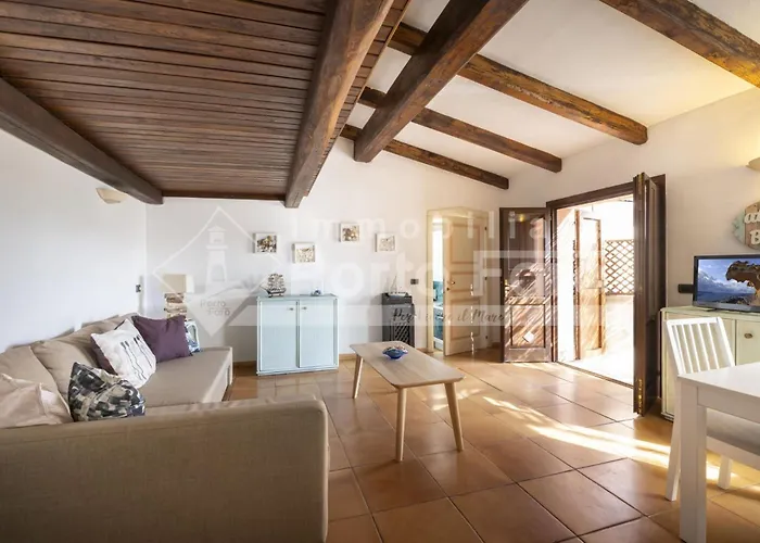 Borgo Dell'orso - A Schiera Ai Piedi Della Roccia Dell'orso Apartment Palau
